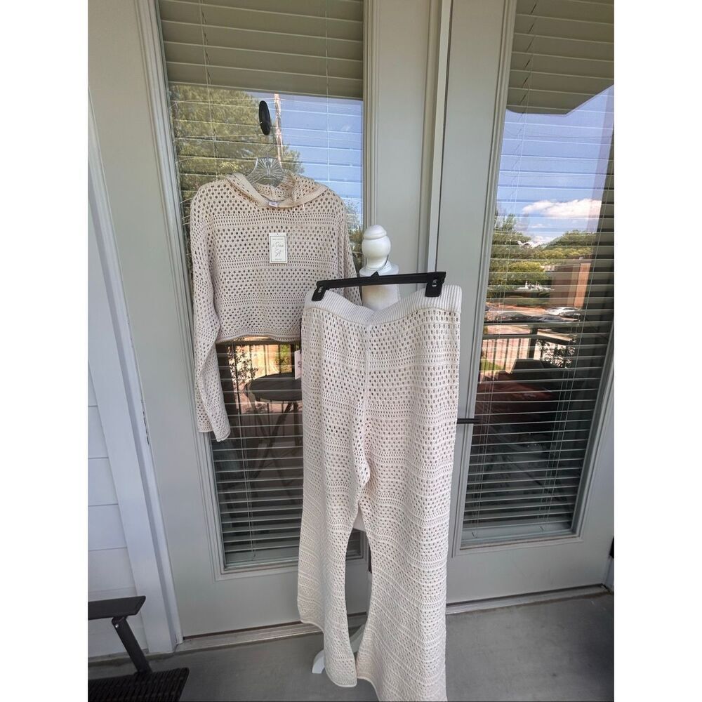 NWT Sincerely Jules Beige 2 Pc Open Knit set Hooded Flare Pants XL Vacation